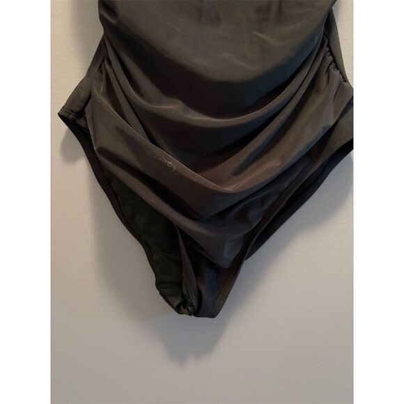 B2PRITY Women's Black Halter One Piece Swimsuit Size S - Picture 3 of 8